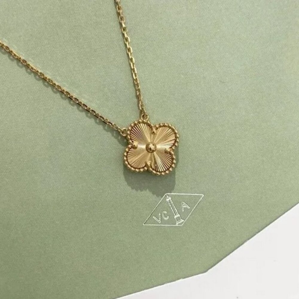 VCA inspired gold necklace - brand new! (no box)